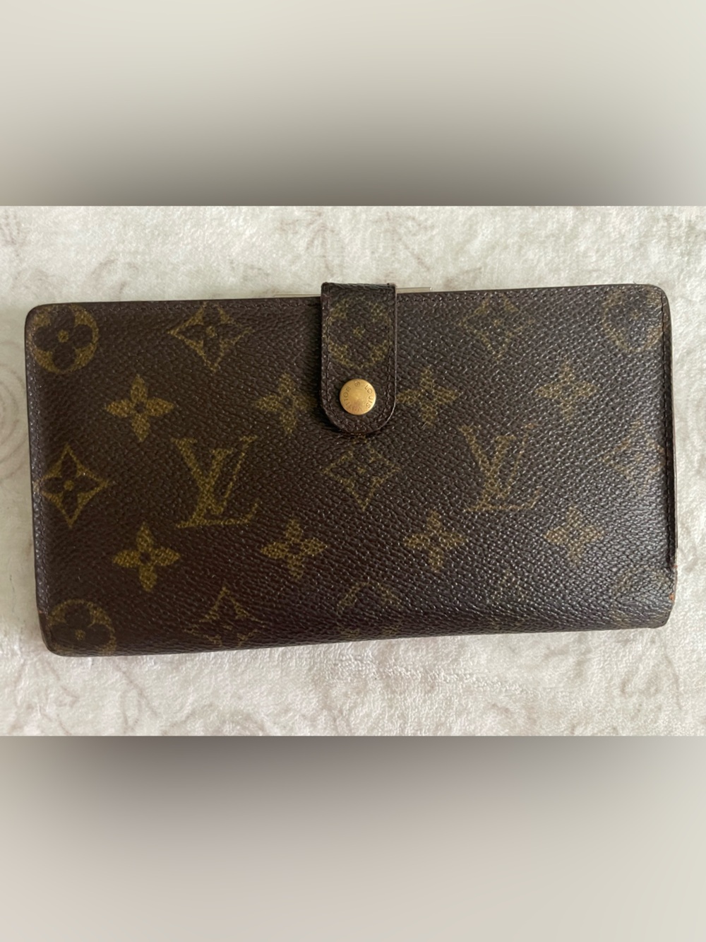 Louis Vuitton Brown Monogram Kiss Lock Canvas Wallet - with COA
